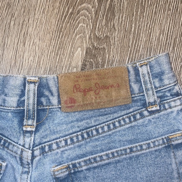 VTG 1990's PEPE Heidi High Rise Jean Shorts SZ 7 / 8 cut pff - Picture 1 of 9